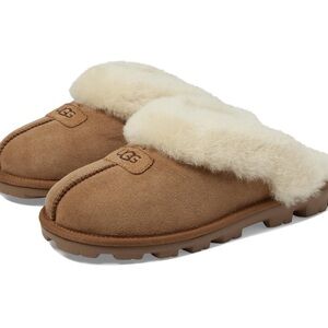 UGG Women’s Coquette Slipper (Chestnut)